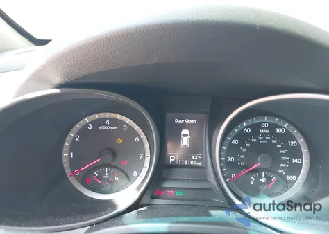 2015 Hyundai Santa Fe Sport 2.4L из США, поврежденный, VIN 5XYZTDLB3FG298677